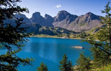 Allos lake, the largest mountain lake in Europe